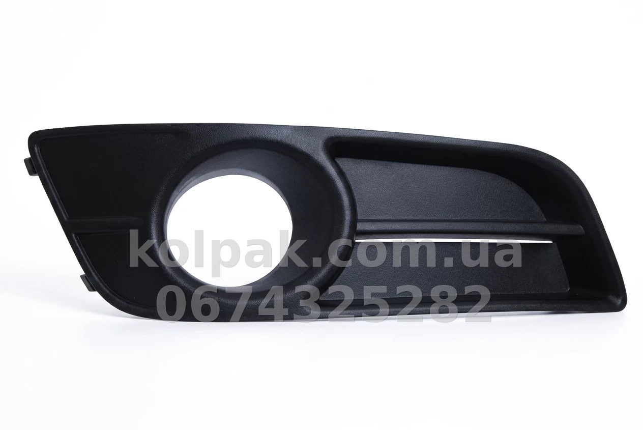 Права решітка бампера Toyota Corolla HB 2005-2007, з отвором для протитуманної фари, AVTM, 5212802120, 7004 996 Права решітка бампера Toyota Corolla HB 2005-2007, з отвором для протитуманної фари, AVTM, 5212802120, 7004 996 — фото 1