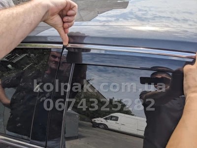 Вітровики з хромом на скотчі Toyota Camry 50/55 2012–2017 Європа HAVOC — фото 14