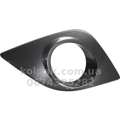 Права решітка бампера Toyota Corolla E17 2013-2016, L/LE, USA, з отвором для протитуманної фари, чорна, AVTM, 187052918