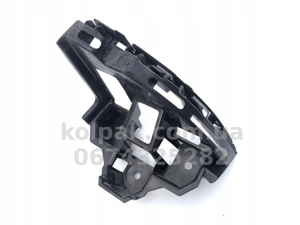 Oryginalny prawy wspornik mocowania tylnego zderzaka Volkswagen Jetta 6 2015-2018, montowany na błotniku, 5C6807394E Oryginalny prawy wspornik mocowania tylnego zderzaka Volkswagen Jetta 6 2015-2018, montowany na błotniku, 5C6807394E — zdjęcie 1