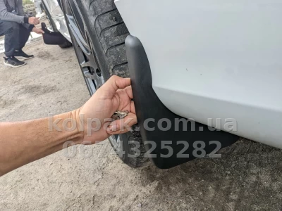 Бризковики Audi Q7 S-Line з 2006–2015 HAVOC повний комплект Бризковики Audi Q7 S-Line з 2006–2015 HAVOC повний комплект — фото 7