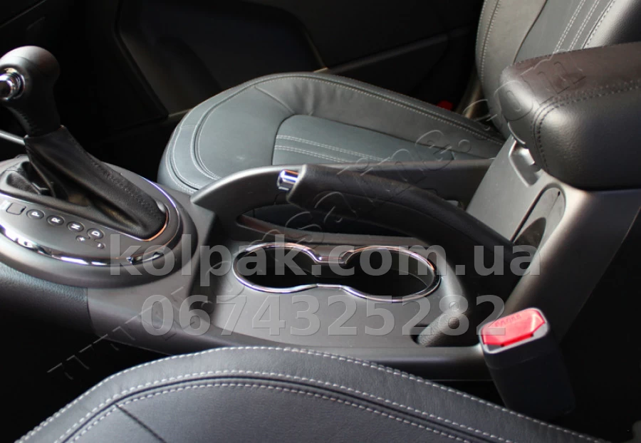 Chromowana nakładka do kielich uchwyt Kia Sportage 2010-, OmsaLine, 4016021 Chromowana nakładka do kielich uchwyt Kia Sportage 2010-, OmsaLine, 4016021 — zdjęcie 1