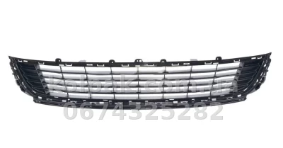 Решітка бампера Renault Megane 2012-2014, середня, без молдинга, AVTM, 622543916R, 185619915 Решітка бампера Renault Megane 2012-2014, середня, без молдинга, AVTM, 622543916R, 185619915