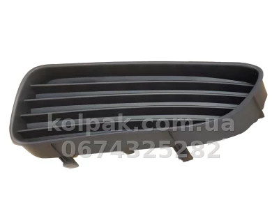 Ліва решітка бампера Toyota Corolla E11 2000-2001, без отвору для протитуманної фари, AVTM, 8148112040, 8116 997