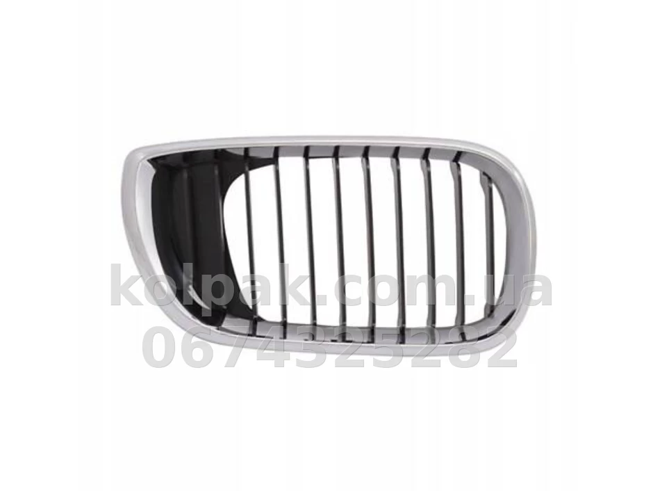 Решітка радіатора BMW 3-Series E46 2001-2005, у капоті, права хромована, ребра чорні, ABS-пластик, AVTM, 181401994 Решітка радіатора BMW 3-Series E46 2001-2005, у капоті, права хромована, ребра чорні, ABS-пластик, AVTM, 181401994 — фото 1