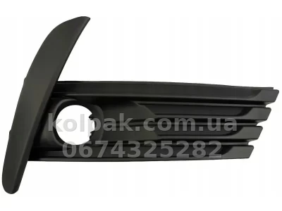 Права решітка бампера Toyota Corolla E18 2016-2019, EUR, з отвором для протитуманної фари, чорна, AVTM, 8148102630, 187046912