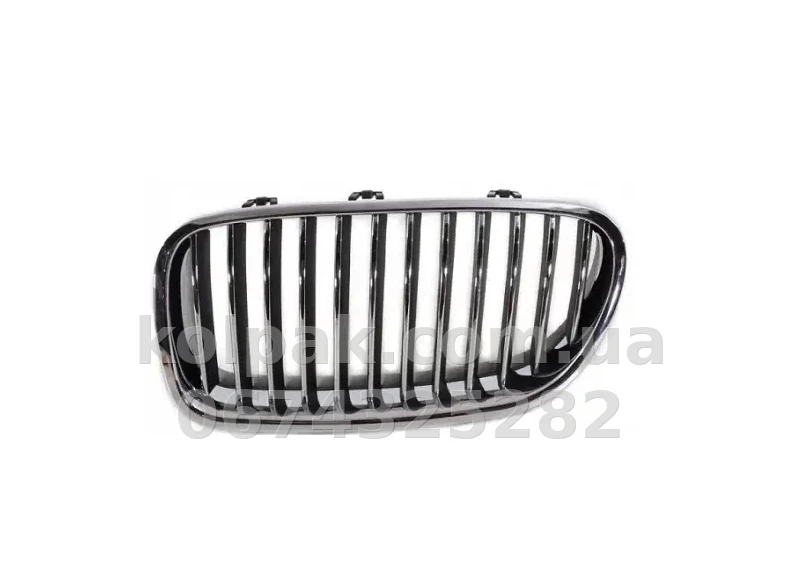 Права решітка радіатора BMW 5-Series F10 2013-2016, хром, ребра чорні, AVTM, 181420994 Права решітка радіатора BMW 5-Series F10 2013-2016, хром, ребра чорні, AVTM, 181420994 — фото 1