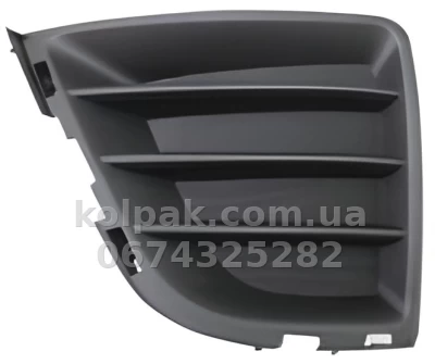 Права решітка бампера Toyota Corolla 2013-2016, без отвору для протитуманної фари, для молдинга, AVTM, 8148102420, 7037 914