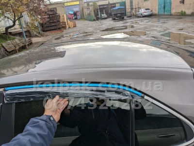 Дефлектори вікон Toyota Camry 70 2018+ HAVOC — з хромованою смугою — фото 13